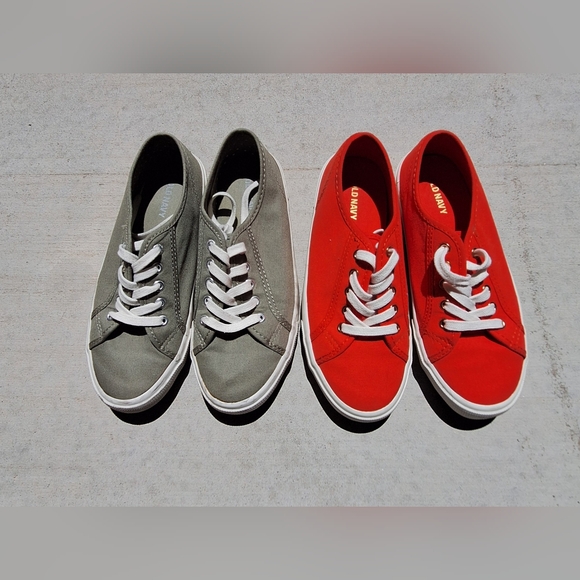 2 Pairs Old Navy canvas sneakers lace up vulc tennis shoes trainer skater - Picture 1 of 11